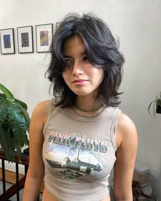 Modern Shag Haircut, Shaggy Bob, Hair Inspiration Short, Haircuts For Wavy Hair, Short Layered Haircuts, Shag Haircut, Hairstyles For Short Hair, Haircuts For Women, Short Hair Haircuts