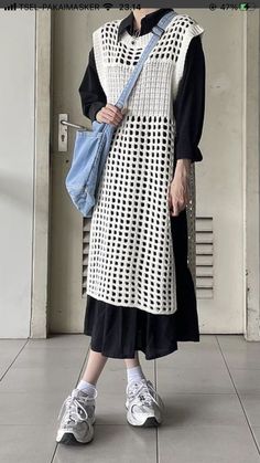 Rok Outfit, Mode Ulzzang, Mode Crochet, Hijab Fashion Inspiration, Modest Fashion Outfits, 가을 패션, Know Nothing, Casual Style Outfits