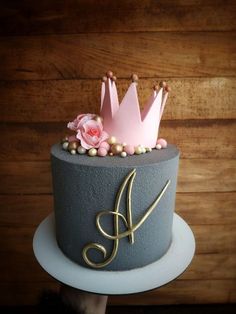 there is a cake with a crown on it