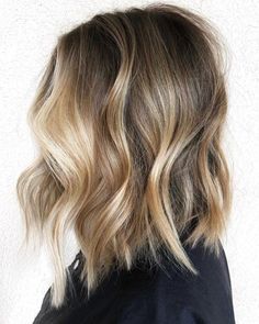 Foilage Balayage, Root Shadow, Blonde Balayage Bob, Balayage Hair Color Ideas, Balayage Hair Color, Medium Length Hairstyles, Brunette Hair With Highlights, Brunette Balayage Hair, Colour Ideas