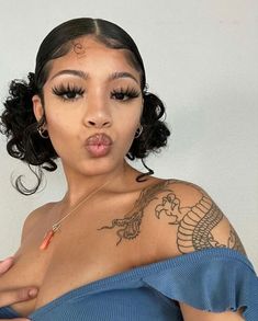 (#HaircutThatLasts #HappyHairHappyLife) Finger Wave Ponytail, Hairstyle For Pictures, 3a Hair Styles, Black Woman Hairstyle Ideas, Summer Curly Hairstyles, Inspo Hairstyles, 15 Aesthetic, Aesthetic Tattoos, Funny Lockscreen