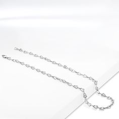 Platinum Chains by Jewelove Designer platinum chain for men. PGI code is 23PTMOC27. Metal : Platinum   Platinum Purity : 95%  Platinum Purity Mark : Pt 950 Estimated Platinum Weight : 30 grams for 20 inches Certificate of Authenticity : Platinum Guild International This chain is not eligible for exchange or refund. Modern Link Necklace With Chain Strap, Om Pendant, Platinum Chain, Chain For Men, Platinum Rose Gold, Chains For Men, Box Chain, Beauty Book, Platinum