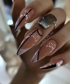 2023 Minimalist Nails, Hand Painted Gel Nail Art, Bougie Nails Designs, Long Almond Acrylic Nails Art Designs, Colors 2023 Fashion, Almond Baddie Nails, Long Stilleto Nails Design, Spring Nails Stiletto, Casino Outfit Night Casual