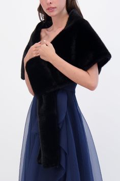 A plush layer of elegance, this faux mink stole is the perfect accessory for sophisticated occasions. REF: 8890008 Easy School Outfits, Night Party Dresses, Prom Night Party, Fur Capelet, Corp Goth, Haute Fashion, Faux Fur Shrug, Faux Fur Cape, Faux Fur Shawl