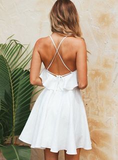 Summer flowy dress backless. Bridal Shower Dress, Shower Dresses, Backless Mini Dress, Sling Dress, Ruffle Mini Dress, Mini Dresses Summer, White Mini Dress, Look Chic, Outfits Casuales