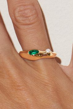 emerla – Hernan Herdez Dope Jewelry, Colombian Emeralds, Jewelry Brand, Bling Rings, Contemporary Jewellery, Contemporary Jewelry, Jewelry Inspo, Dream Jewelry