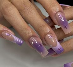 Aesthetic Purple Acrylic Nails, Acrylic Nails Dark Purple Design, Dark Pink And Purple Nails, Nails Ideas Purple Lavender, Airbrush Purple Nails, Nails Acrylic Violet, Trendy Nails Lavender, Nails Purple Light, 15 Nails Ideas Purple