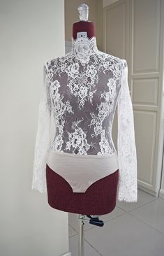 Bodysuit With Sleeves, Weddind Dress, Wedding Bodysuit, Wedding Separates, Bridal Bodysuit, Top In Pizzo, Lace Leotard, Body Lace, Lace Turtleneck