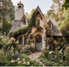 Fairytale House, Storybook Homes, Cottage Aesthetic, Fairytale Cottage, Storybook Cottage, Cottage In The Woods, Dream Cottage, Fantasy House, Cute House