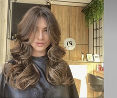 Wavy Hairstyles Curtain Bangs, Beach Hairstyles Dark Hair, Layered Hair With Curtain Bangs Curly, Prom Hair With Curtain Bangs, Prom Hair Curtain Bangs, Wavy Hairstyles With Curtain Bangs, Prom Hairstyles With Curtain Bangs, Face Framing Curtain Bangs Curly Hair, Hair Inspiration Layers