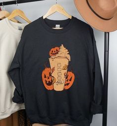 Starbucks Outfit, Halloween Aesthetic, Halloween Stuff, Pumpkin Print, Tee Shirt Designs, Pumpkin Halloween, Print Sweatshirt