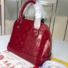 PRODUCT��DETAILS Includes Shipping bags, dustbag sleeper, care manual, booklet, tag. Designer Handbags Louis Vuitton, Top Handbags, Evening Clutch Bag, Sierra Leone, Accessories Store, New Bag, Louis Vuitton Handbags, Luxury Handbags, Online Clothing