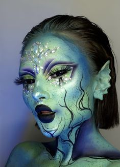 Fish Alien, Haunt Makeup, Sfx Ideas, Zodiac Makeup, Holloween Makeup, Creepy Halloween Makeup, Vaporwave Art, Face Paint Makeup, Face Art Makeup