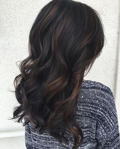 Brown Babylights, Subtle Hair Color, Chocolate Brown Hair Color, Black Hair With Highlights, Hair Color Light Brown, Hair Balayage, Ash Brown