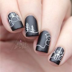 30 Most Cute Christmas Nail Art Designs | Christmas Celebrations Black And White Christmas Nail Designs, Chalkboard Nails, Cute Nail Art, Christmas Nail Designs