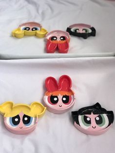 the powerpuff girls hair clips are on display