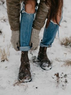 Featuring a chiseled square toe that is a classic, our Dress boots look sharp whether you’re in a dress or jeans for dinner or on horseback. Dress them up or down, you can’t go wrong with these boots.  #blundstone #blundstoneboots #blundstoneusa #leatherboots #chealseaboots #outfitideas #holidayoutfitideas #christmas How To Wear Blundstone Boots Women, How To Wear Blundstone Boots, Blundstone Women Outfit Jeans, Blundstone Fits, Blundstone Fashion, Blundstone Boots Outfit, Blundstone Outfits, I Just Want To Live