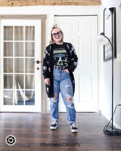 Casual Work Outfits Alternative, Plus Punk Outfits, Styling Goth Outfits, Alternative Fashion Mom, Plus Size Winter Goth Outfits, Alternative Mom Aesthetic, Goth Outfits 2023, Casual Outfits Alternative, Easy Edgy Outfits