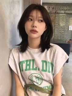 Wolf Cut For Straight Hair, Short Hair Cuts For Women Thinner Hair, Fesyen Rambut Pendek, Asian Bob, Haircut Inspo, Simple Hairstyles, Asian Short Hair