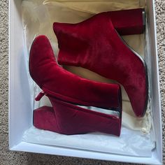 Balenciaga Red Velvet Boots Size 37 Red Velvet Boots, Shoes Balenciaga, Velvet Boots, Red Ombre, Balenciaga Shoes, Red Velvet, Balenciaga, Size 7, Velvet