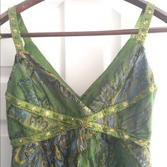 Gorgeous Silk-Lined Dress With Gold Sequin Accents (Additional Sequins Included). Never Worn. Offers Welcomed!! Green And Gold Outfit, Outfit 2000, Whimsical Clothes, 2000s Fashion Inspiration, Pretty Tops, Gold Outfit, Italy Summer, Outfit Inspo Summer, Dresses High Low