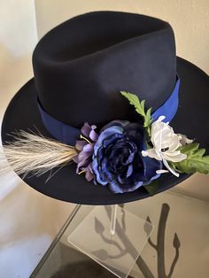 Dark Navy Blue ladies felt hat - great look for the beginning of fall! Elegant Blue Fedora With Short Brim, Blue Wide Brim Fedora For Kentucky Derby, Fall Wide Brim Blue Felt Hat, Blue Wide Brim Felt Hat For Fall, Formal Blue Winter Hat, Fall Blue Wide Brim Felt Hat, Blue Formal Winter Hat, Elegant Blue Wide Brim Fedora, Blue Flat Brim Felt Hat For Kentucky Derby