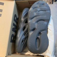 Size 12 Men’s Adidas Yeezy Foam Runner Carbon RNNR IG5349 NEW IN HAND Adidas Yeezy Foam Runner, Adidas Yeezy Foam, Yeezy Foam Runner, Foam Runner, Yeezy Foam, Yeezy Foams, 12th Man, Adidas Yeezy, Priority Mail