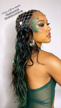 Mermaid Makeup Halloween, Siren Costume, Creative Halloween Costumes Diy, Halloween Costumes 2022, Mermaid Halloween Costumes, Horror Halloween Costumes, Mermaid Parade, Mermaid Photography, Round Of Applause