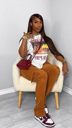 Burgundy Outfit Ideas Winter, Burgundy Outfit Ideas Black Women, Burgundy Outfits For Women Classy, Dunk Outfit Black Women, Basketball Game Outfit Women Casual, Basketball Game Outfit Black Women, Cute Basketball Game Outfit, Bowling Outfit Ideas, Dunk Fits