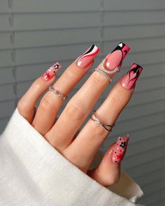 48 of The Best February Nails and February Nail Designs You Will Love Gel Polish Nail Designs, Trendy Nail Design, Valentine's Day Nails, Valentines Nails, Best Acrylic Nails, Square Nails