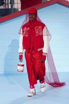 Louis Vuitton Fall Winter 2022, Varsity Jacket Style, Sci Fi Fashion, Runway Fashion Couture, Conceptual Fashion, Louis Vuitton Fashion, Swaggy Outfits, Winter 2022, Virgil Abloh