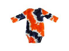 "Adorable orange & navy blue tie dye baby set! Perfect for a new Bears fan!! Choose a bodysuit  only - (SS) short sleeve or (LS) long sleeve - or add a matching bib, socks, or headband for baby girl. I hand dye this set with dyes that will not fade even after repeated washing. Due to the nature of tie dye, each outfit will look a little different. Yours will be unique and one-of-a-kind! All pieces are machine washable and dryable.  BODYSUIT - 100% cotton with lap shoulders for easy over the head dressing and 3 snap closure for easy changes. See listing photos for size options. BIB - 100% cotton with a reinforced velcro closure, measures 7\" long x 7.5\" wide. SOCKS - 100% cotton. HEADBAND - 100% cotton, adjustable." Tie Dye Baby Socks, Orange Tie Dye, Navy Blue Tie, Orange Baby, Cotton Headband, Body Suit With Shorts, Orange Tie, Football Outfits, Gender Neutral Baby Clothes