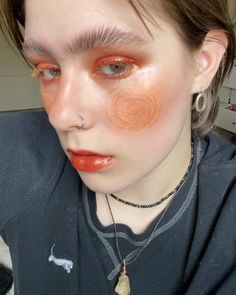 Snail Make Up, Goblincore Makeup, Orange Makeup Looks, Strawberry Makeup Look, Apple Makeup, Makeup Orange, Stage Makeup