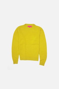 Our classic 100% cashmere crewneck sweater in a heavyweight knit. Hand-loomed in Los Angeles, the Simple Crew is made of the softest Italian cashmere. Sweater Storage, Knitting Machines, Elder Statesman, Soft Pillows, True Blue, Powder Pink, Personalized Accessories, Neon Yellow, Crewneck Sweater