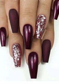 Discover stunning burgundy chrome nail designs, from minimalist art to glitter accents and wedding styles. Perfect for every occasion! Long Coffin Nail Designs, Coffin Nail Designs, Modern Nails, Pretty Nail Art Designs, Wedding Nails Design, Coffin Nails Long, Pretty Nail Art