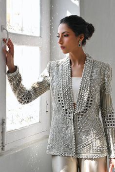 Elegant blazers often feature statement buttons, which serve both a functional and decorative purpose. Whether gold, brass, or mother of pearl, the buttons add a touch of luxury and detail. Statement buttons can elevate a simple blazer design into something truly remarkable and refined. Pakistani Bridal Lehenga, Sania Maskatiya, Pakistani Bridal Dress, Coord Sets, Pakistani Formal Dresses, Bridal Lehenga Collection, Latest Bridal Dresses, Salwar Dress