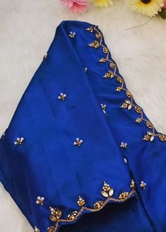 Simple Buttas For Blouse, Simple Maggam Design, Pattu Blouse Models, Simple Blouse Works For Pattu Sarees, Blouse Work Designs Pattu Simple, Magam Work Simple Designs, Very Simple Aari Work Blouse Design Blue, Simple Work Designs, Simple Work Blouse Designs For Pattu