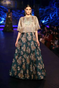 Salwar Kamiz, Manish Malhotra, Party Wear Indian Dresses, Dress Indian Style, Couture Week, Indian Wedding Outfits