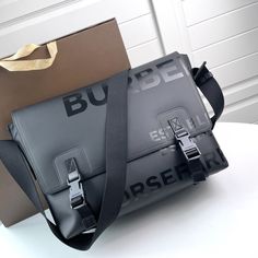 Mens Bags Fashion, All Nike Shoes, Waist Bags, Air Jordans Retro, Fashion Suits For Men, Luxury Items, Casual Bags, Bags Designer Fashion, Cloth Bags