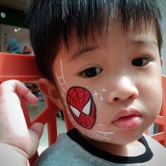 Spider Man Face Paint Easy, Spiderman Face Paint, Spider Man Face Paint, Spider Face Painting, Superhero Face Painting, Spider Mask, Halloweenský Makeup