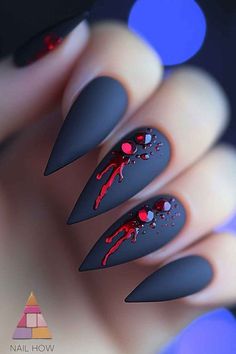 Diamond Halloween Nails, Tiffany Halloween Nails, Black Fall Nails Acrylic, Spooky Season Nails Stilleto, Spooky Nail Designs Almond, Plum Halloween Nails, Short Stilleto Nails Halloween, Black Nails Ideas Halloween, Autumn Classy Nails