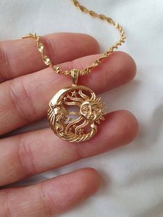 Handmade Sun & Moon Necklace Made with love in İstanbul.. Delivery time max 10 days Moon Sun Necklace, Sun Moon Jewelry, Moon Magic Jewelry, Moon And Sun Jewelry, Good Necklace Jewellery, Sun And Moon Wedding, Sun And Moon Vintage, Sun And Moon Aesthetic, Celestial Outfit