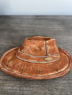 Brown Cowboy hat shaped 4 hook key hanger  | eBay Brown Cowboy Hat, Key Rack, Key Hanger, Cowboy Hat, Cowboy Hats, Cowboy, Gift Card, Key, Things To Sell