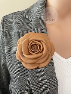 🌸 When you love to feel something lovely and new every day, or when you want to refresh the look of an old suit, or need to dress specially for events, a flower brooch is the perfect accessory! 🌸 A flower brooch adds a special and interesting touch to your outfit. Spread joy every day with our handmade camellia flower brooch! 🌸 The camellia brooch is a symbol of grace, beauty, sophistication making it suitable for everyday wear as well as special events. It suits both men and women, enhancing Elegant Spring Gift Brooches, Elegant Rose Gold Flower Brooches, Elegant Flower Brooch For Spring, Formal Flower Lapel Pin, Elegant Rose-colored Brooches, Elegant Rose Brooches, Rose Colored Formal Brooches, Formal Flower Brooch For Spring, Formal Spring Flower Brooches