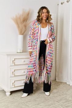 This regular-sized cardigan is a chic mix of casual and fun. Plus, with its 100% acrylic fabric and slightly stretchy feel, you know it's comfy! It's a multicolored, open-front piece with long sleeves, dropped shoulders, and a lovely fringe detail. And when it comes to keeping your cardigan looking as good as new, machine wash and tumble dry on low. Check out the sizes: S (bust 41 in, sleeve length 18 in, length 41 in), M (bust 42 in, sleeve length 18 in, length 42 in), L (bust 44 in, sleeve len Color Calipso, Front Fringe, Style Casual Chic, Winter Typ, Cardigan Kimono, Clothes Style, Open Front Cardigan, Black White Red, Long Cardigan