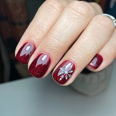 Red And Silver Nails, Snowflake Nails, Red Nail, Shellac Nails, Festival Nails