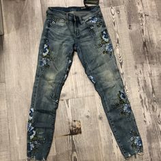 Embellished Skinny Classic Jean Size 24 Mint Condition Floral Embroidered Straight Leg Jeans, Medium Wash Bottoms With Floral Embroidery For Fall, Trendy Mid-rise Bottoms With Floral Embroidery, Spring Stretch Jeans With Floral Embroidery, Super Flare Jeans, Black Ripped Jeans, Denim Color, Distressed Denim Jeans, Classic Jeans