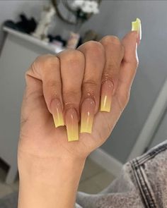 Yellow Spring Nails, Neutral Nails Acrylic, Yellow Gradient, Yellow Ombre, Ombre Acrylic Nails, Claw Nails, Makeup Deals, Nails Set, Coffin Shape