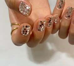 Glitter Sparkle Nails, Boy Nails, Gems Nails, Thrift Style, Caviar Nails, Nyc Nails, Silver Glitter Nails, Sparkle Nails, Vintage Thrift