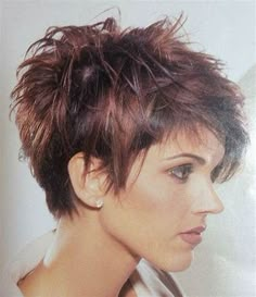 30+ Messy Short Spiky Pixie Cuts | FASHIONBLOG Messy Pixie Haircut, Short Sassy Haircuts, Choppy Hair, Pixie Haircut For Thick Hair, Messy Short Hair